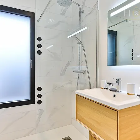 Les Sables D'olonne, Villa**** A 250m De La Вилла La Chaume