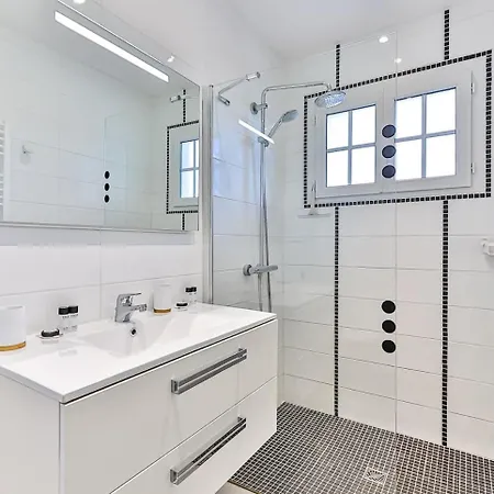 Villa Les Sables D’olonne, Villa**** à 250m De La *