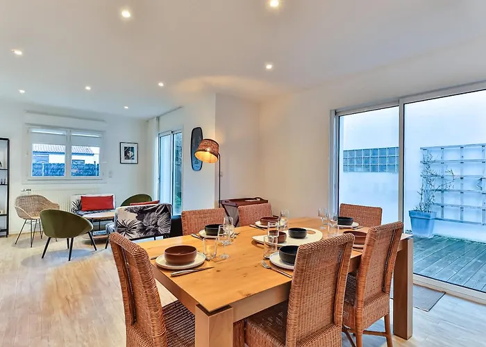 Les Sables D'olonne, Villa**** A 250m De La