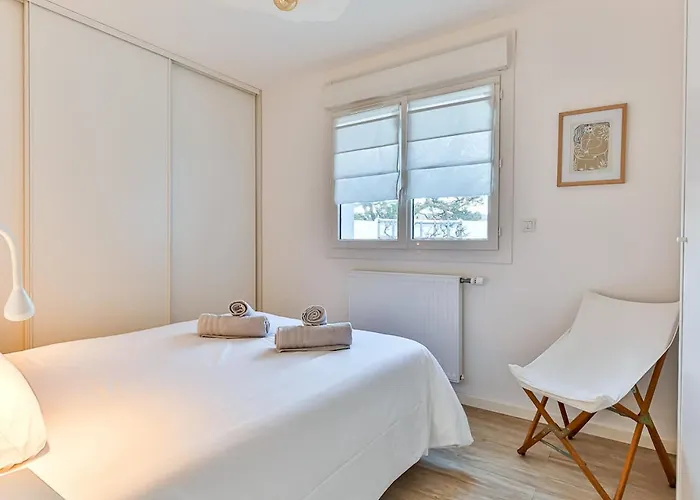 Les Sables D'olonne, Villa**** A 250m De La