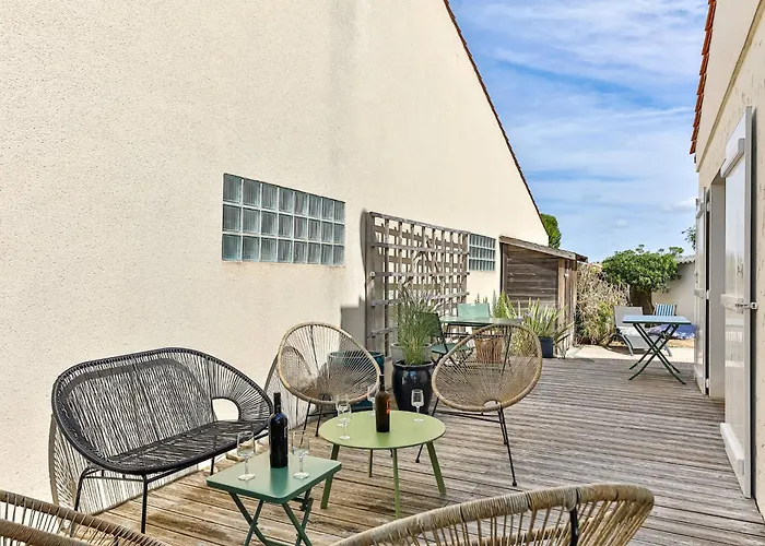 Les Sables D'olonne, Villa**** A 250m De La *